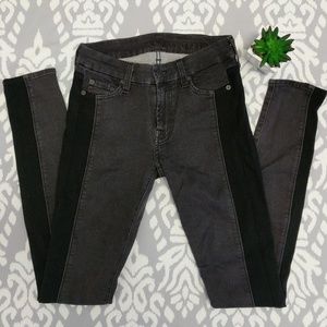Skinny jeans with stretch panels